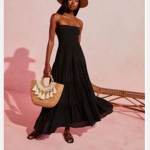 NWOT Vici Rosalina Strapless Smocked Tiered Maxi Dress